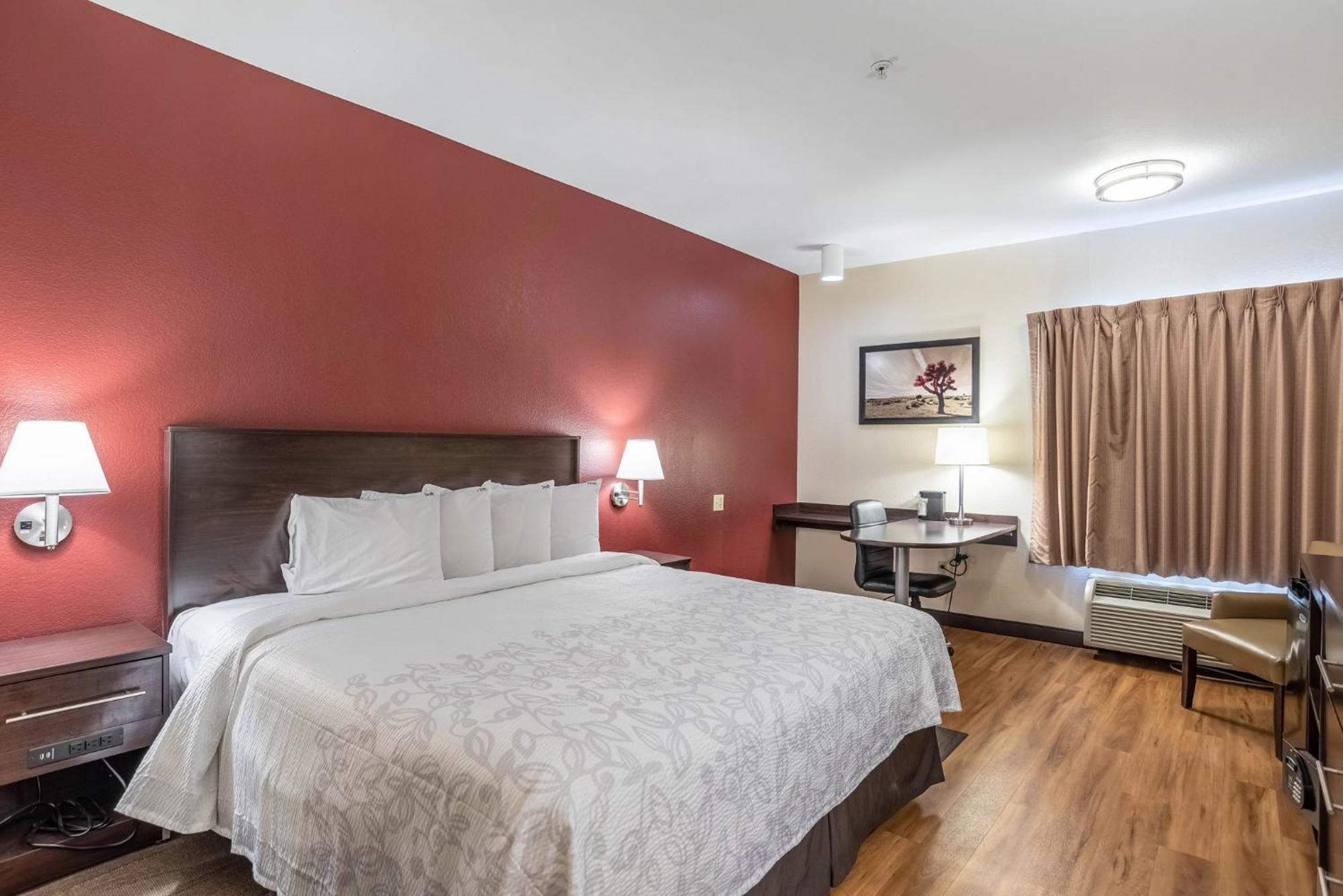 Red Roof Inn Plus+ Houston - Energy Corridor Exterior foto